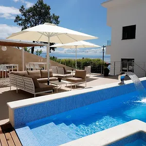 Modena Maris-heated Pool-grill-relax-jacuzzi Apartment